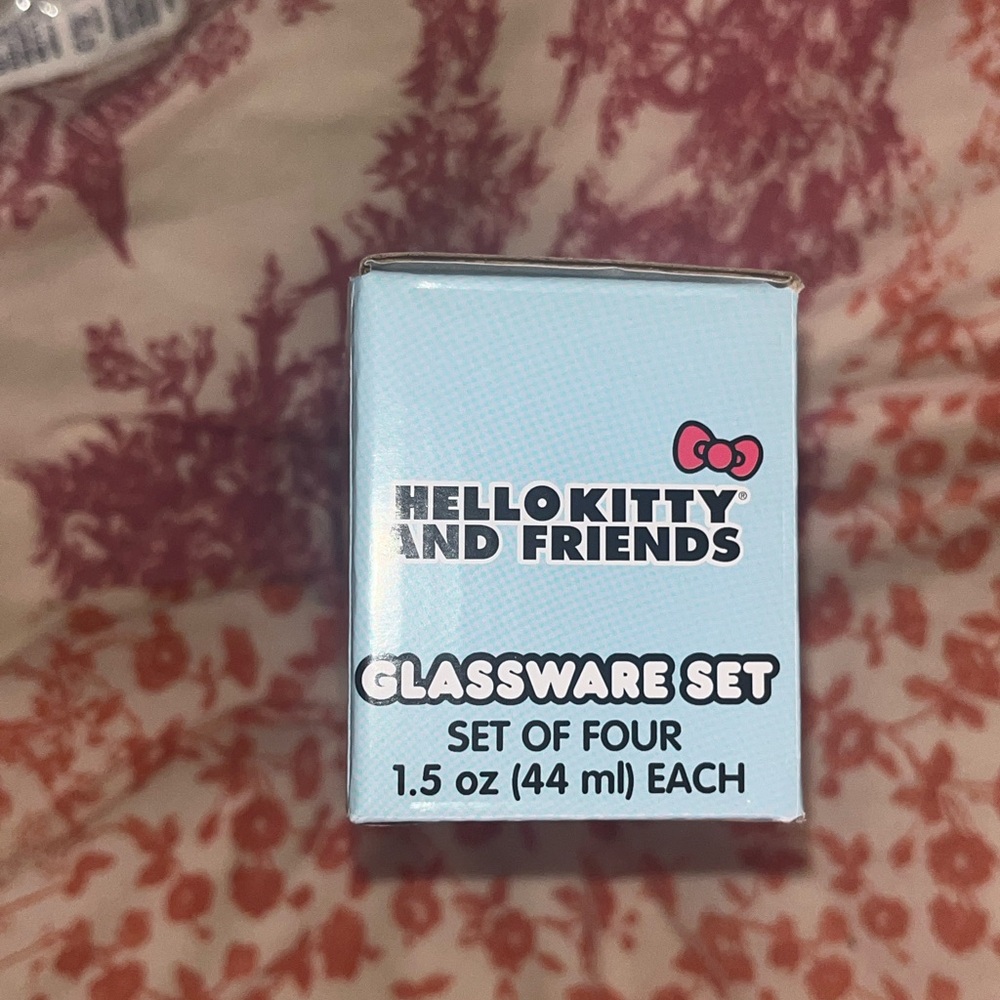 Sanrio Hello Kitty and Friends Glassware Set of 4 NIB NEW NWT - Picture 8 of 8